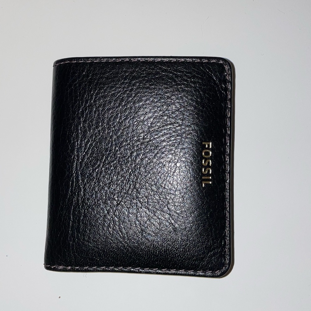 Fossil wallet!